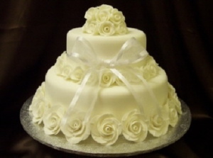 Roses Wedding Cake